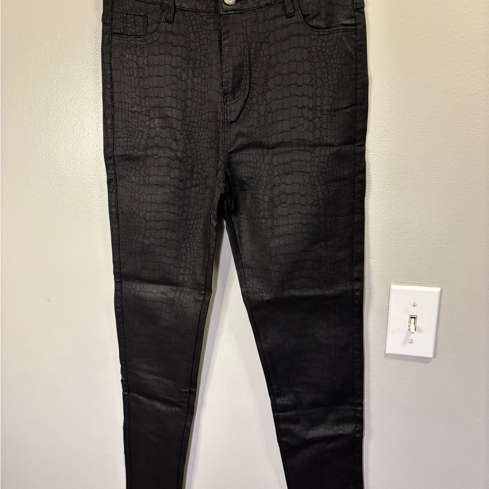Black Skinny Pants